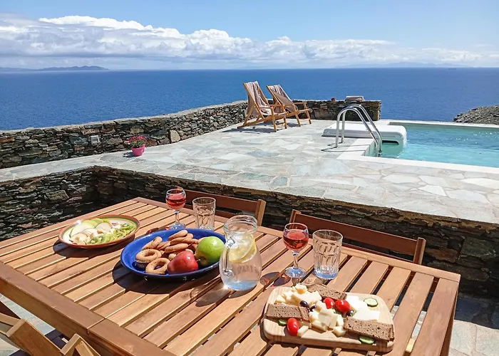 Mandrokathisio Sifnos * Chrisopigi (Sifnos)