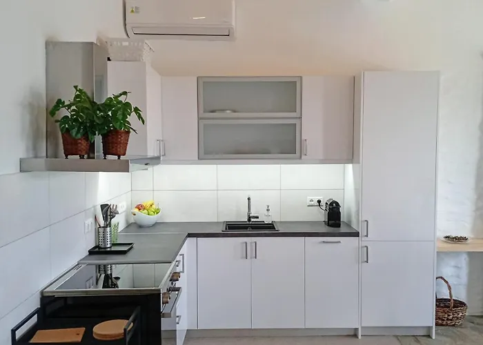 Mandrokathisio Sifnos