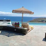 Mandrokathisio Sifnos Chrisopigi (Sifnos)
